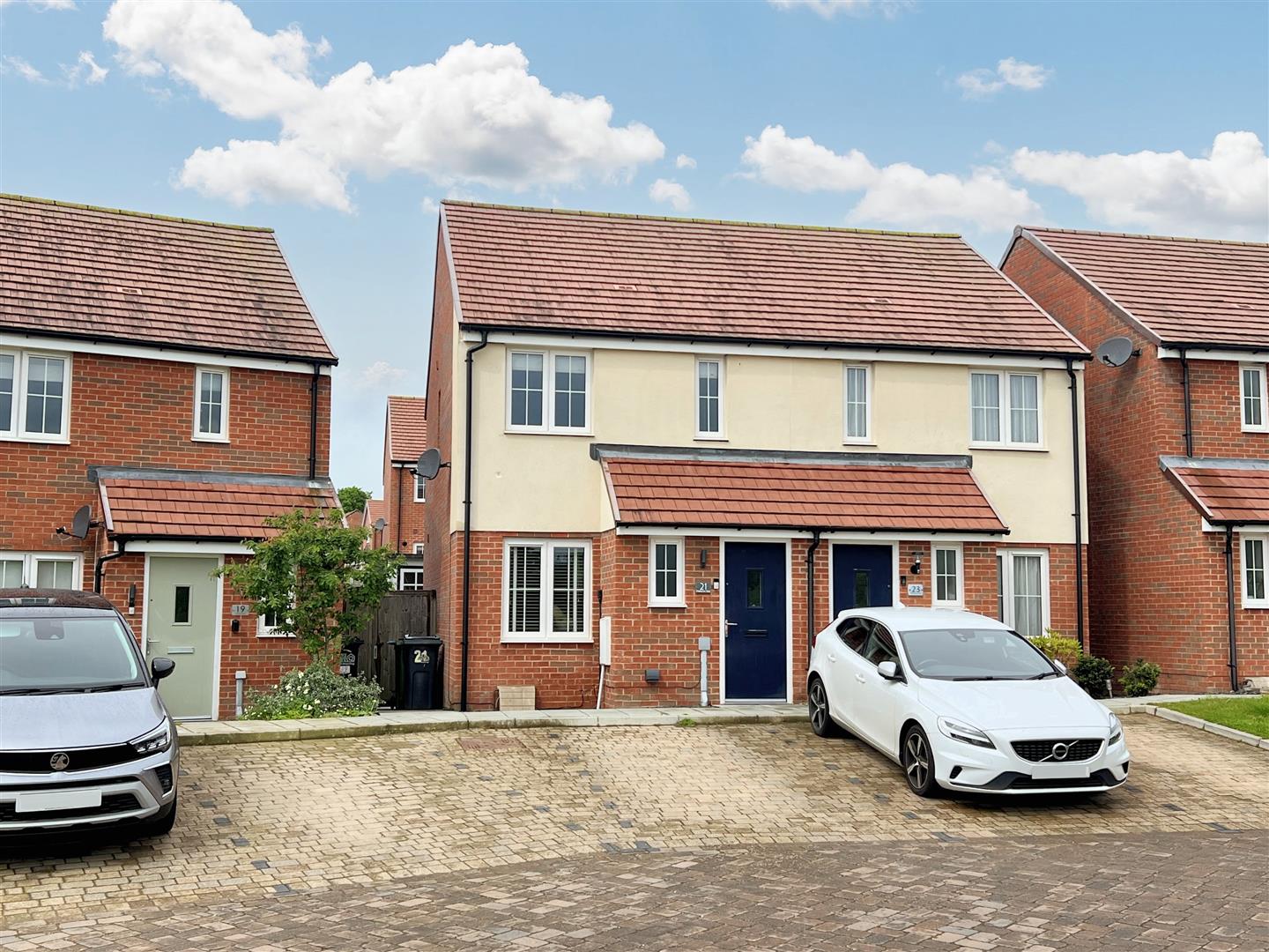 Property Details for Primrose Field, Stone Cross, Pevensey Town